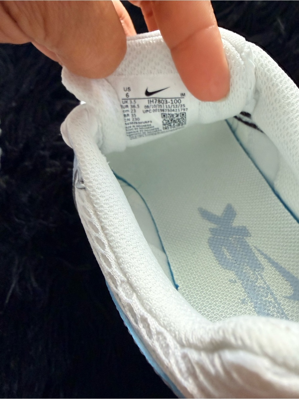 Nike Air Max Moto 2K - Picture 7 of 7